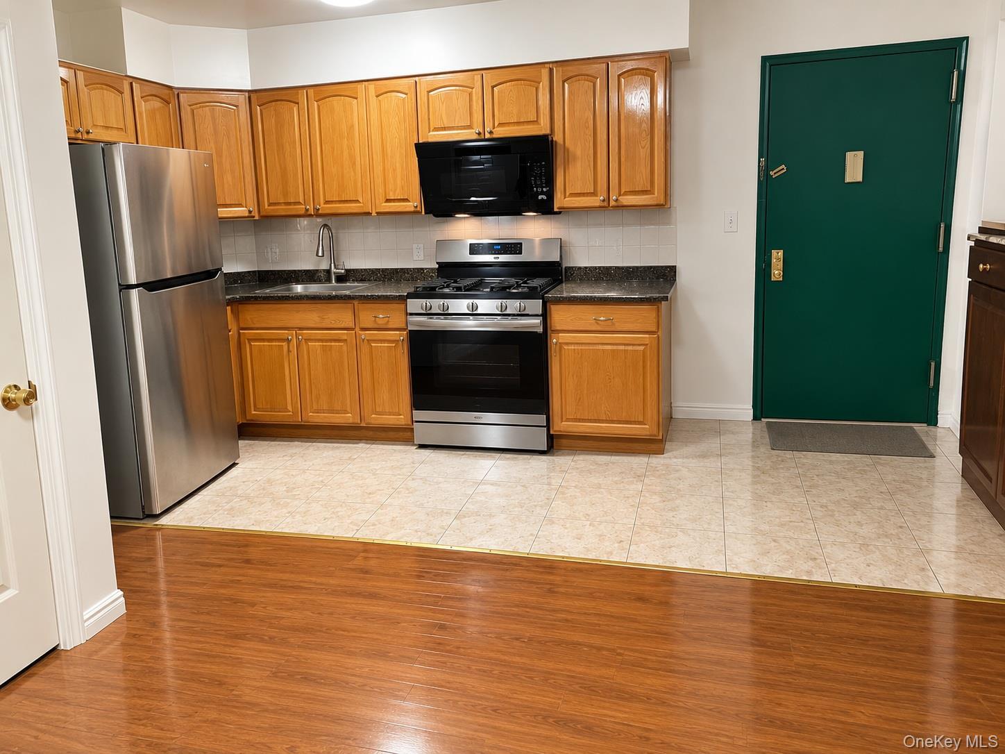 4211 Parsons Blvd Unit 1B