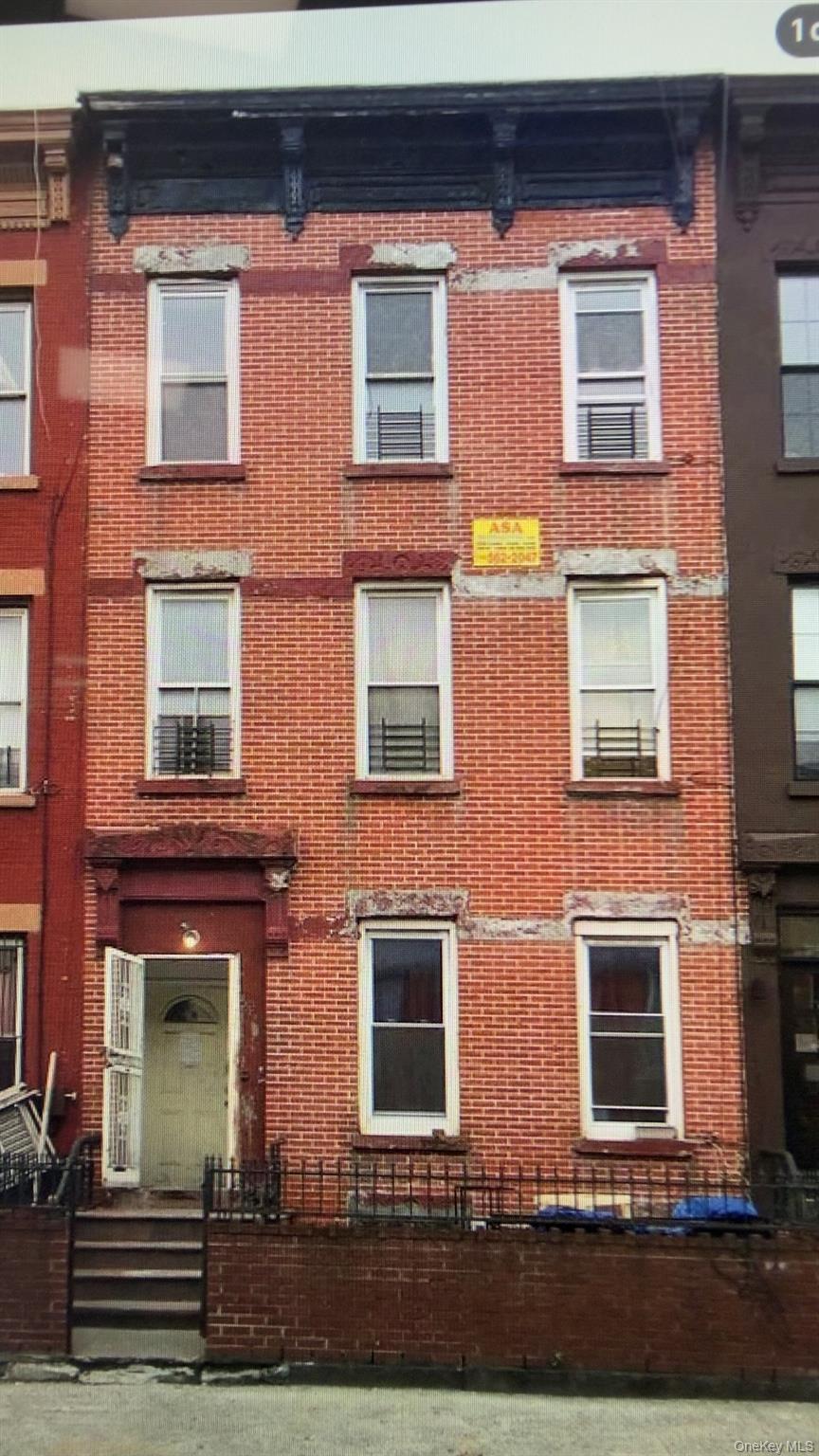 20 Cooper St