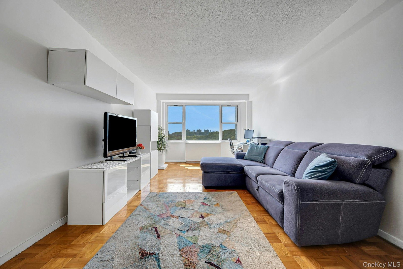 2400 Johnson Ave Unit 4G