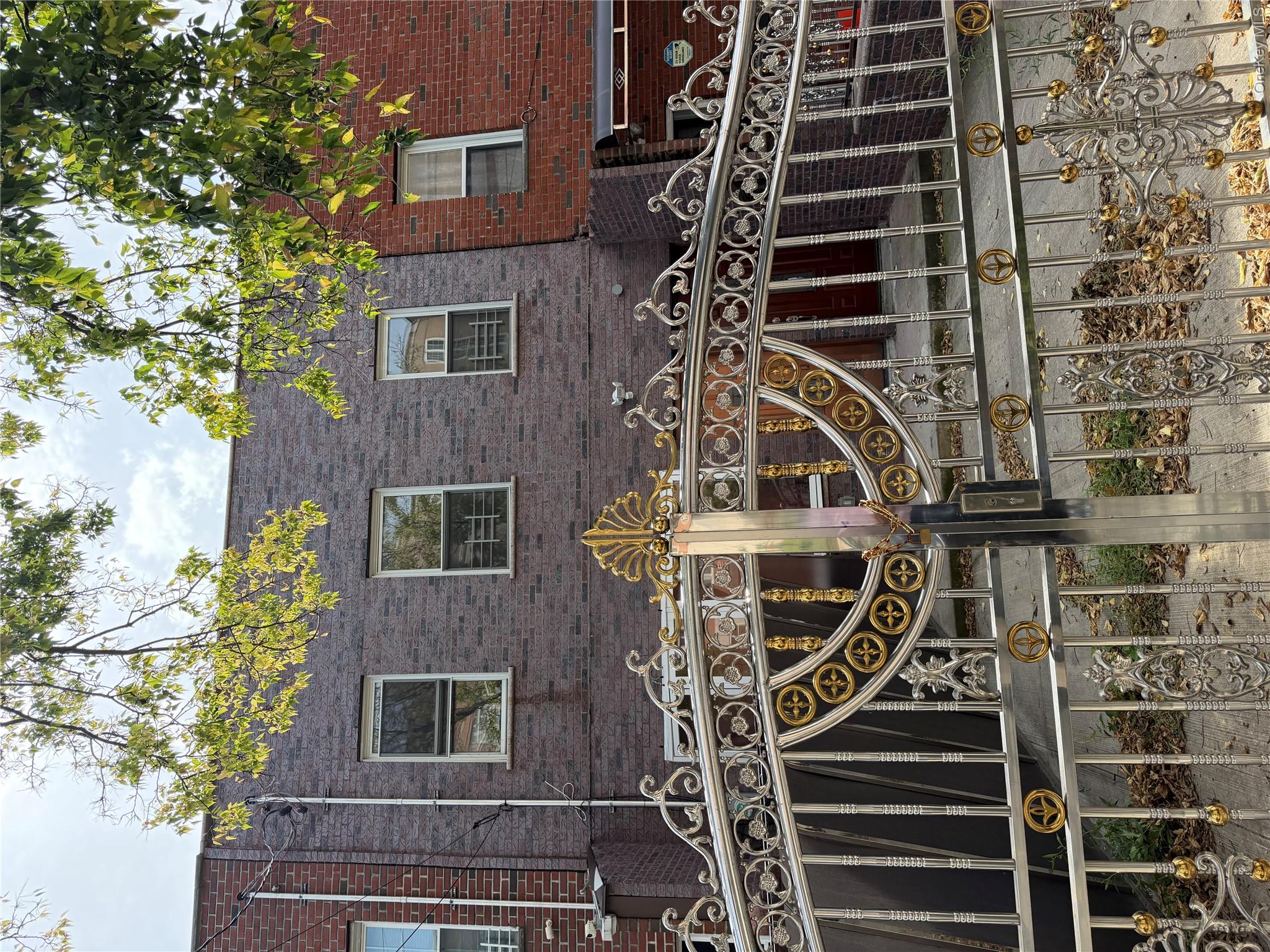 2356 Waterbury Ave