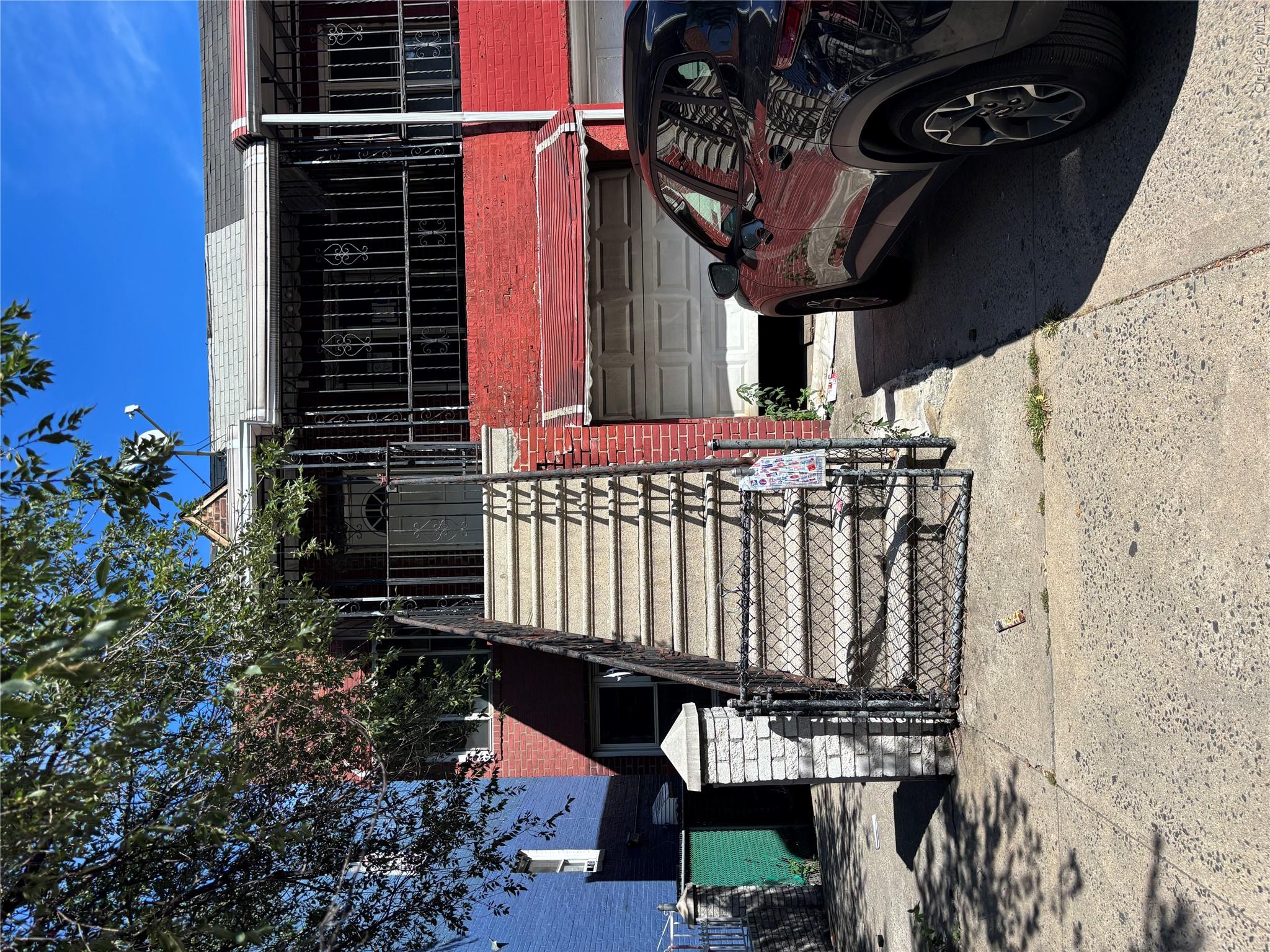1056 Colgate Ave