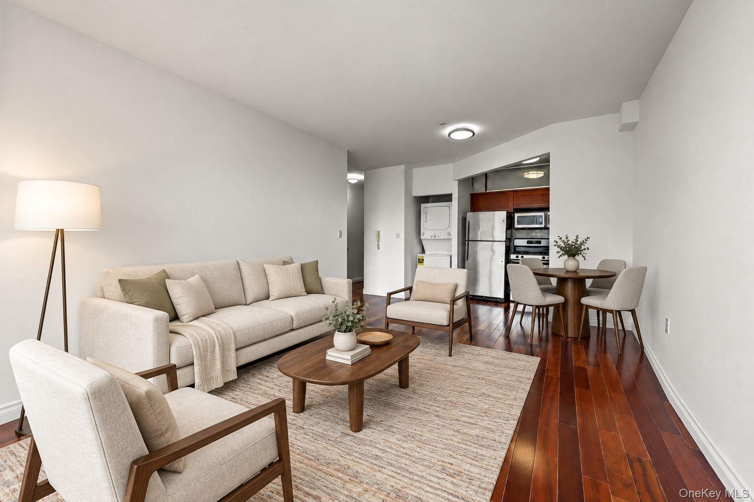 3085 Vernon Blvd Unit 6E
