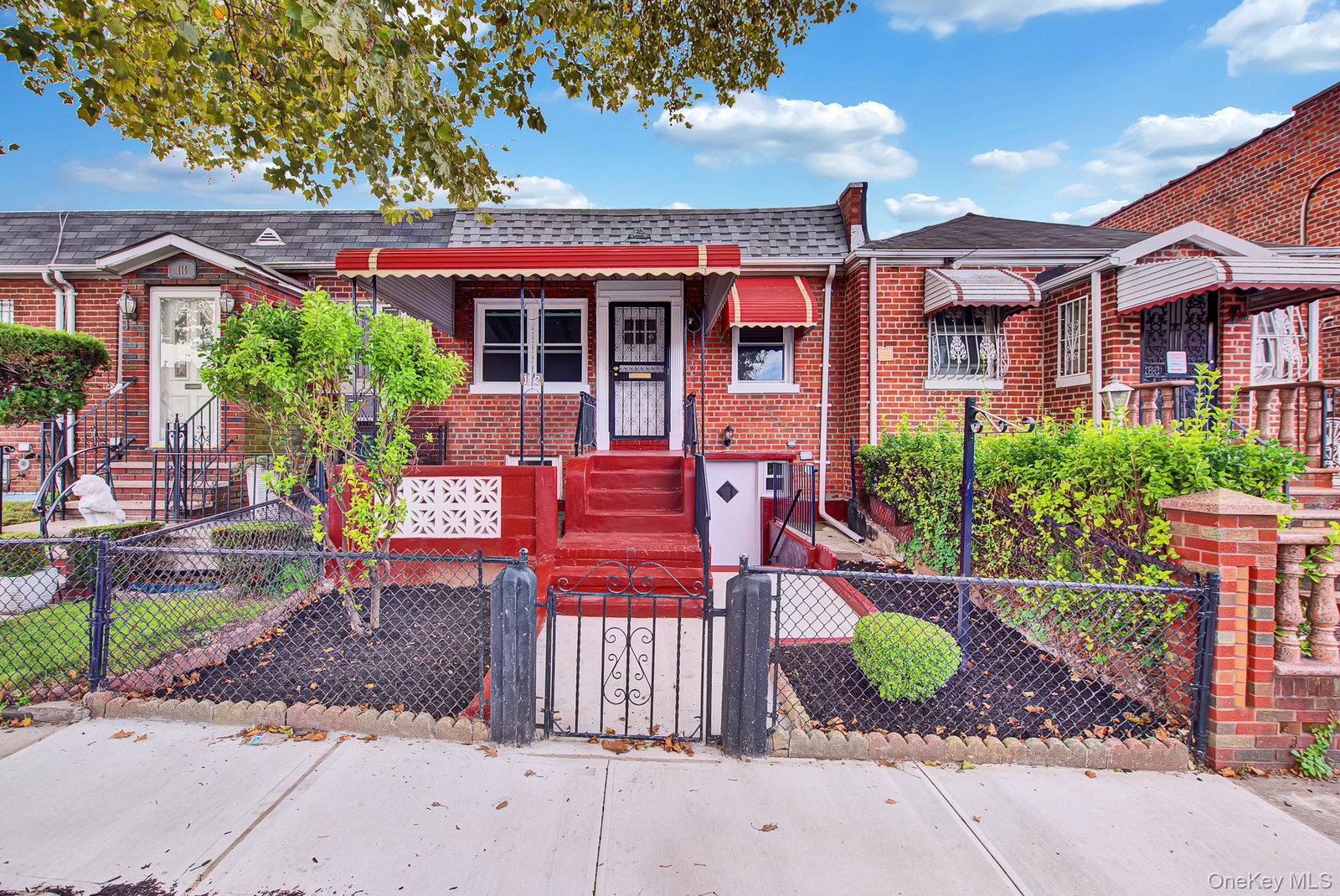 112 E 45th St