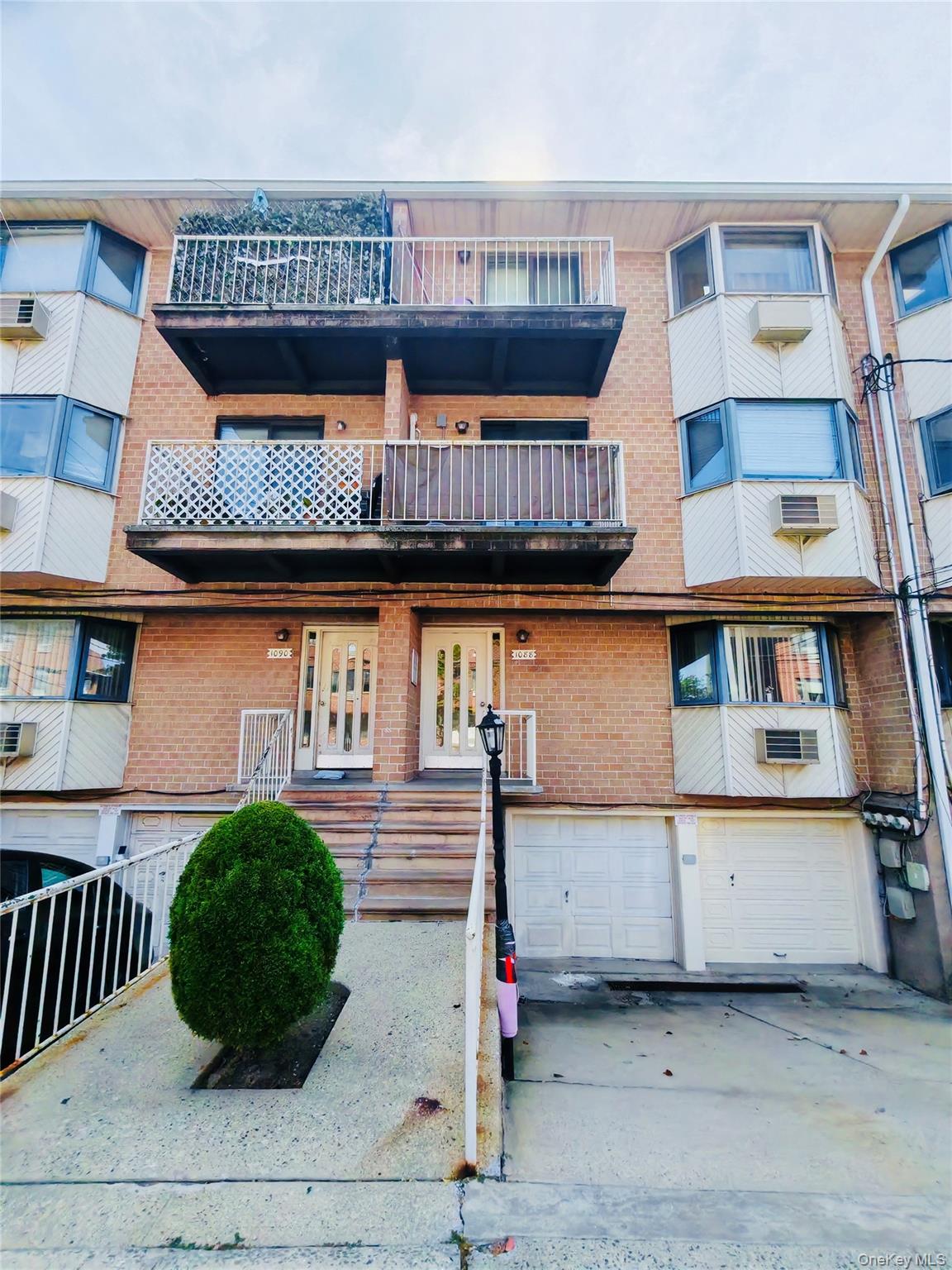 1088 E 73rd St Unit 3C