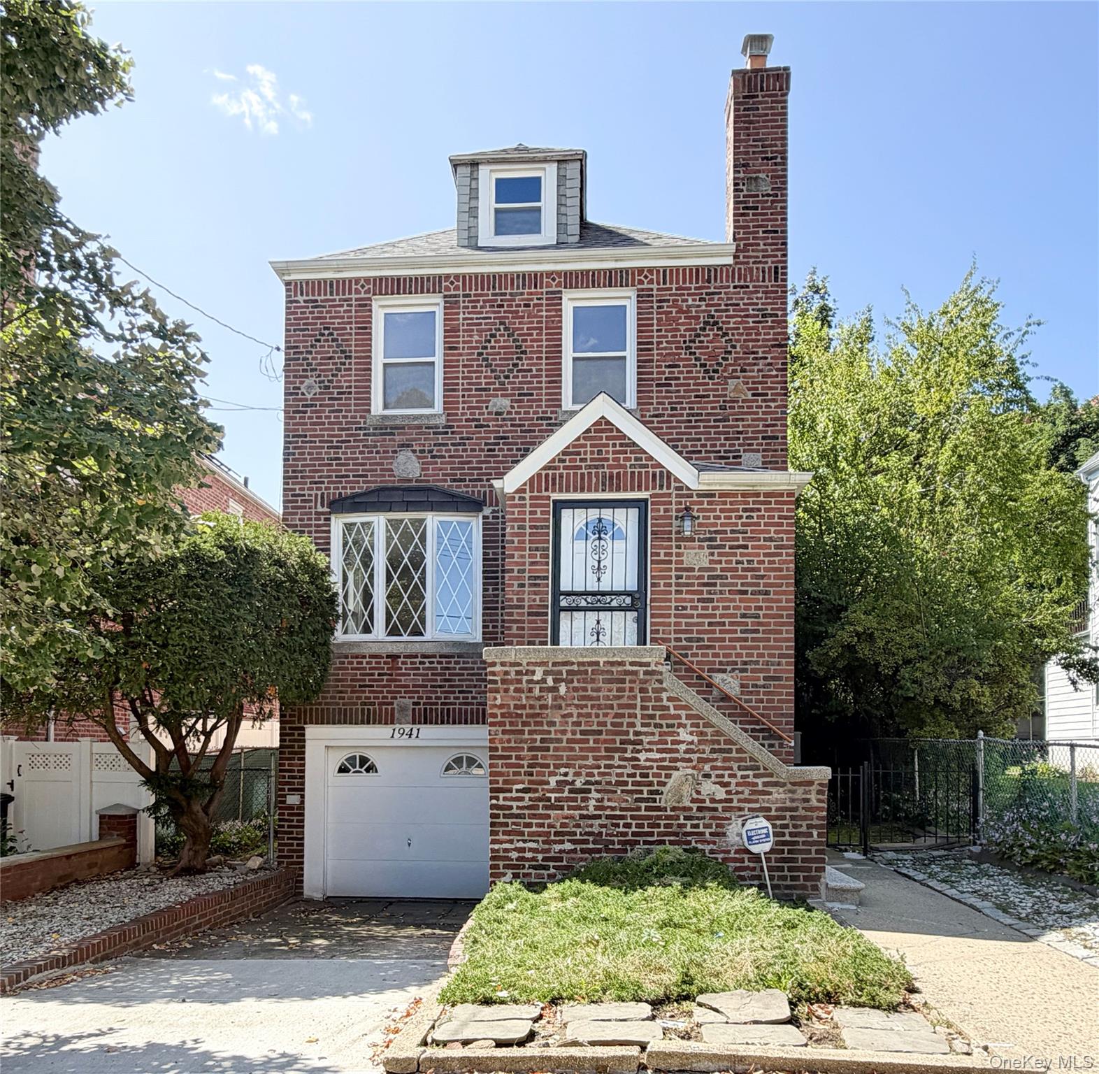 1941 Yates Ave
