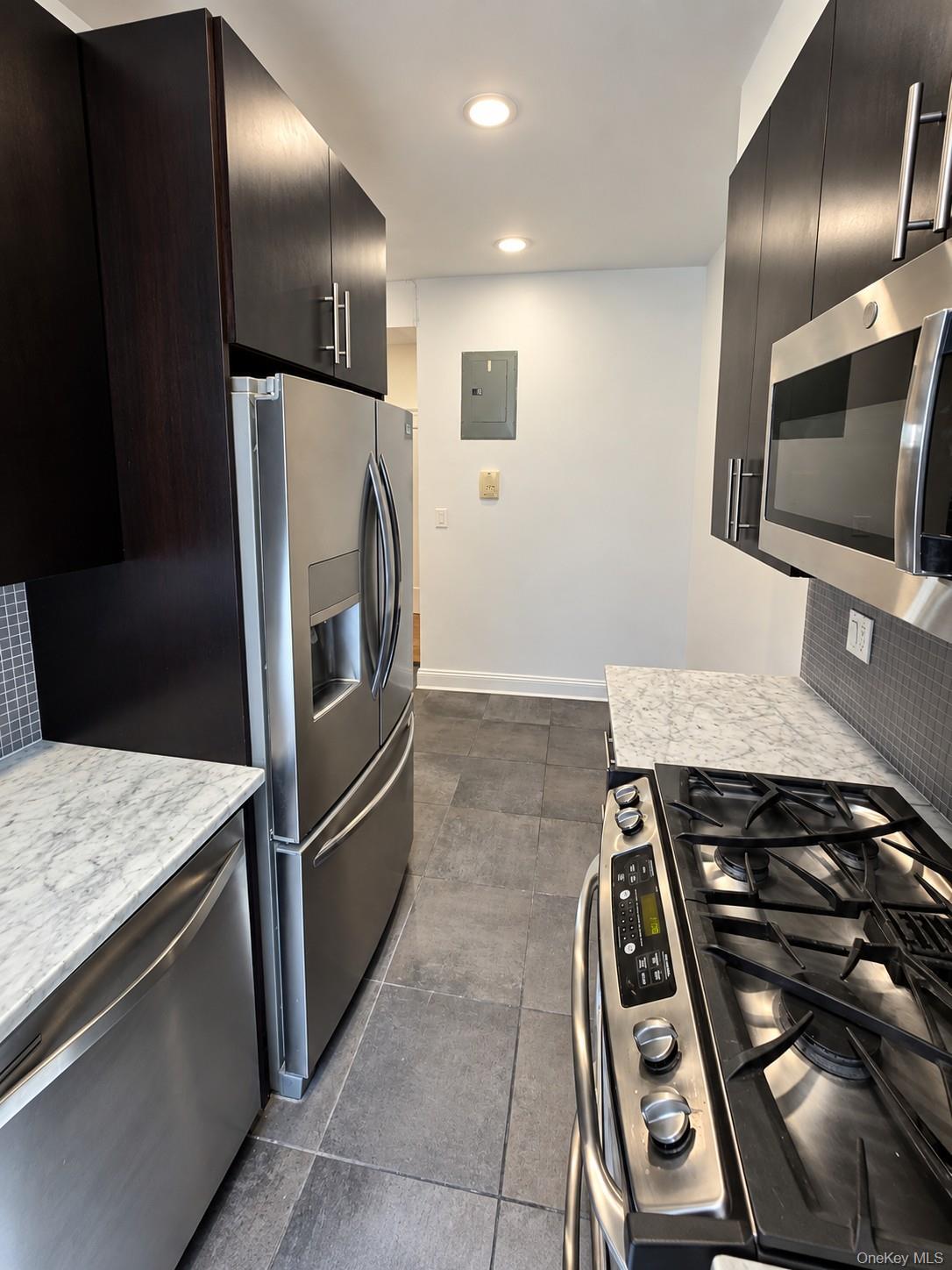 8309 Talbot St Unit 1K