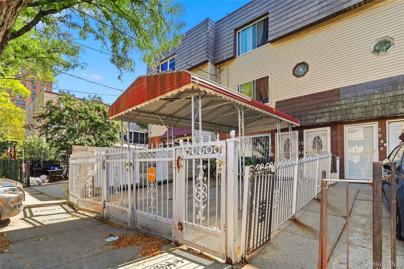 2064 Cicero Ave