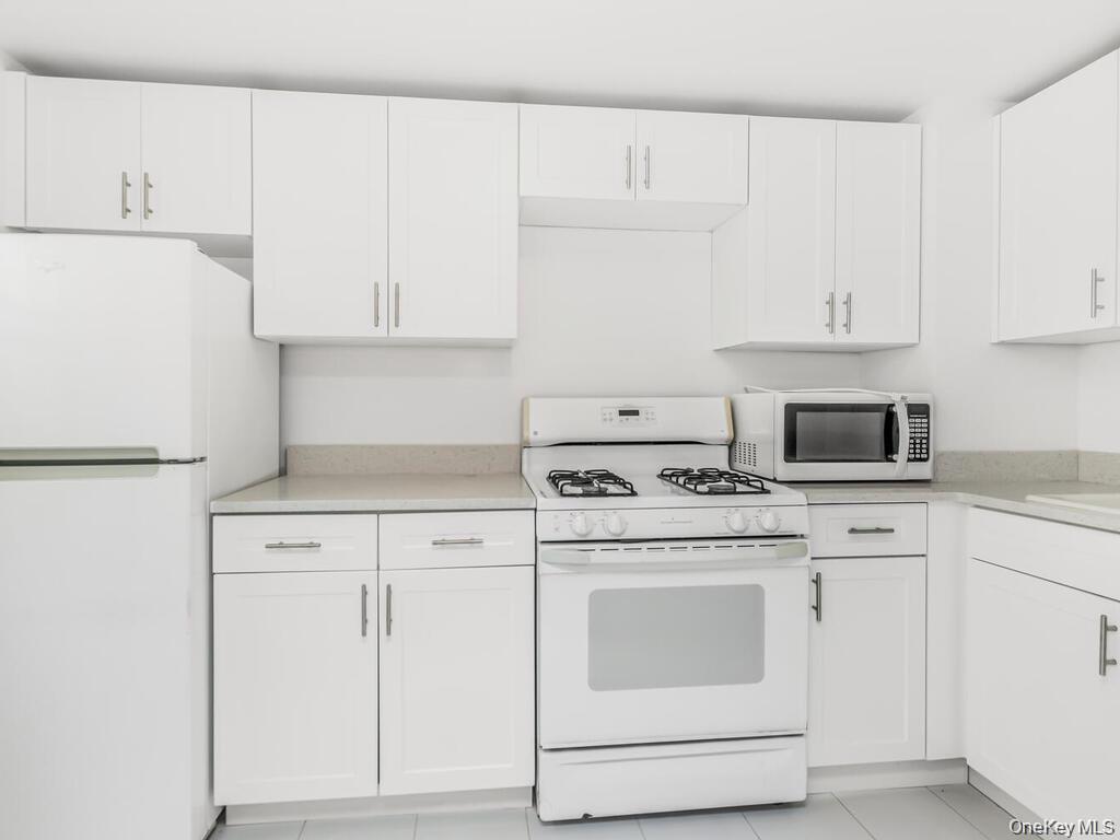 3302 Bronxwood Ave Unit 2