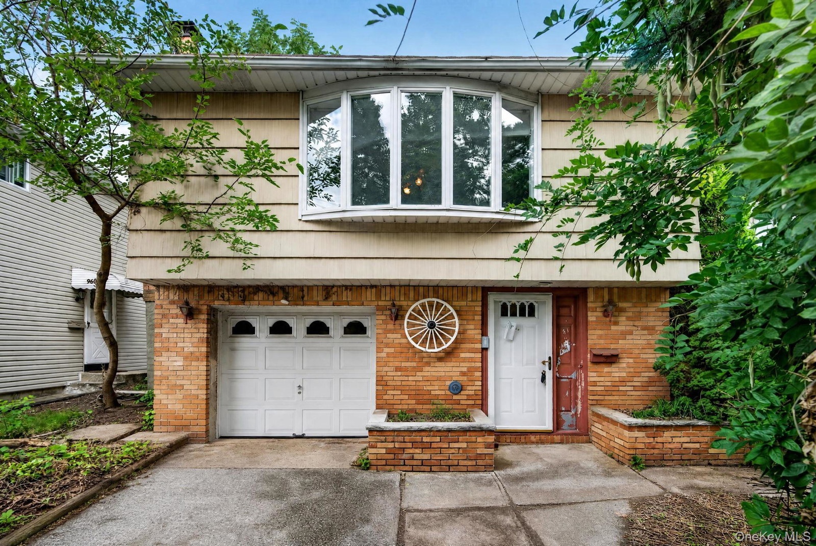 956 Annadale Rd