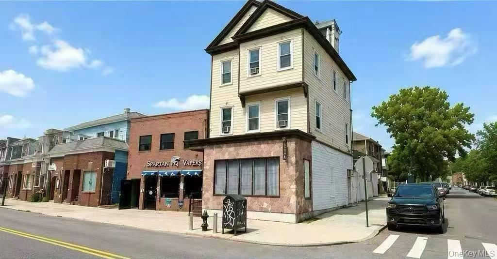 2023 College Point Blvd