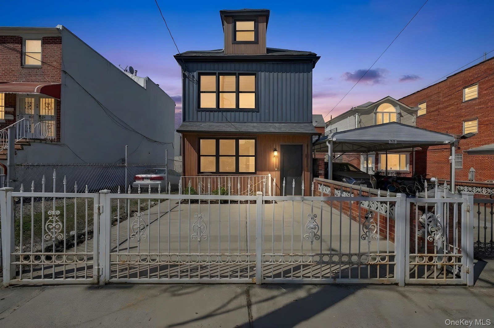 52 28th Ave