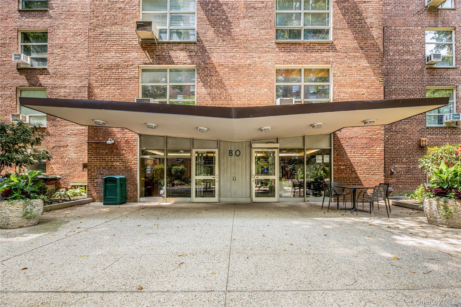 80 La Salle Street Unit 18C