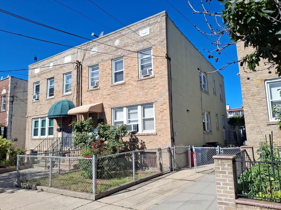 2123 29th Ave