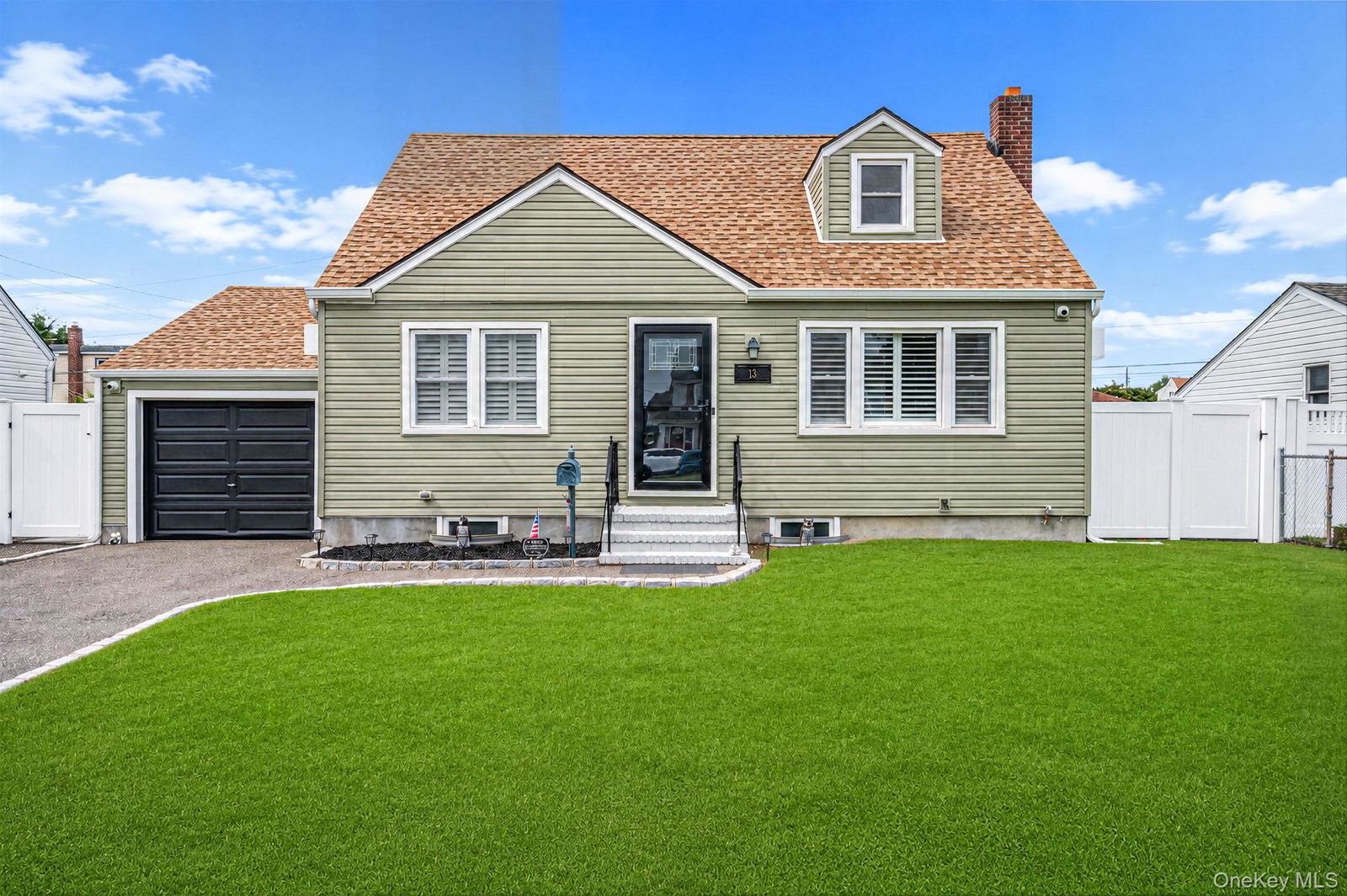 13 Maple Dr