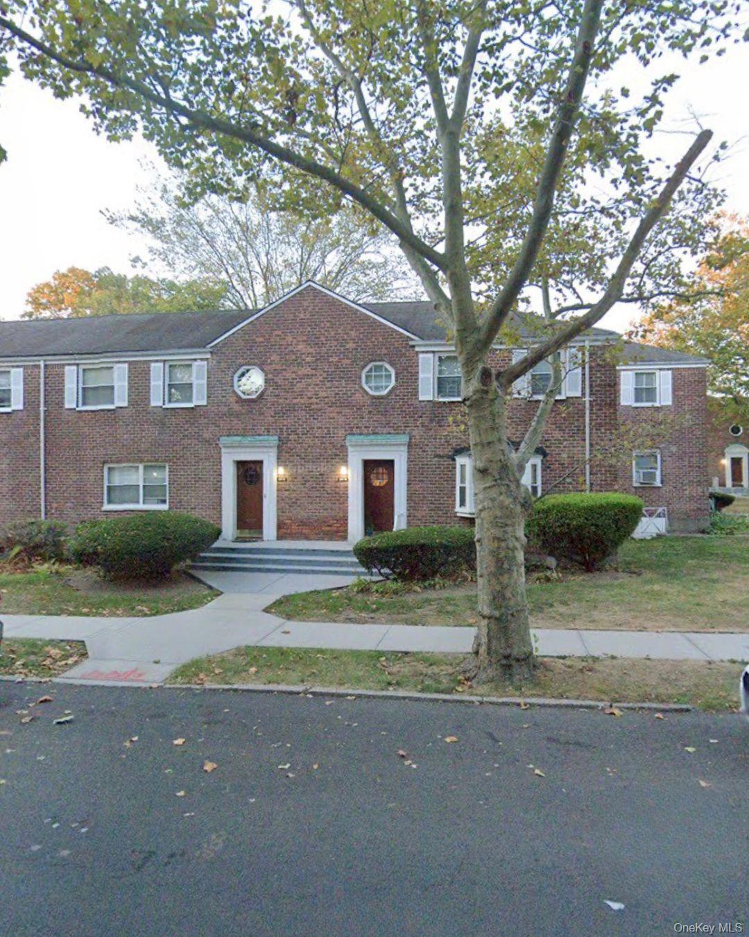 23424 133rd Ave Unit Upper