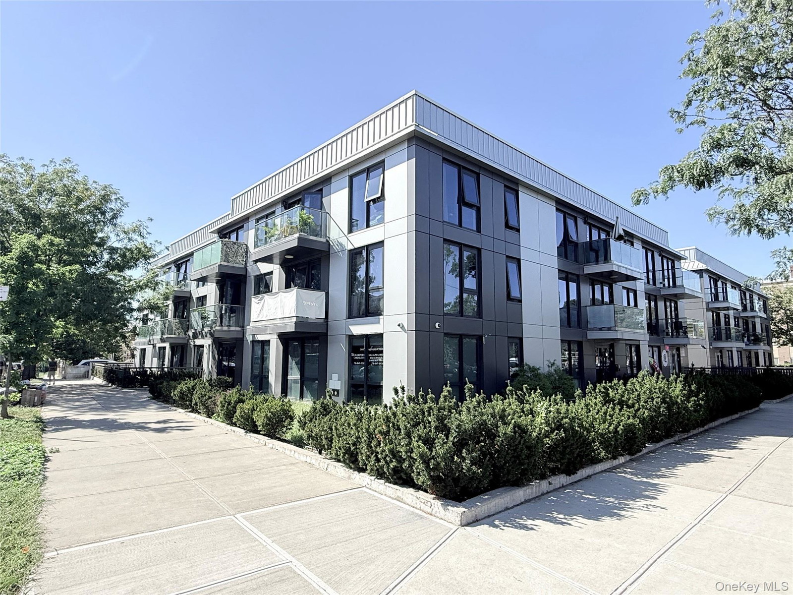 15353 77th Ave Unit 3C