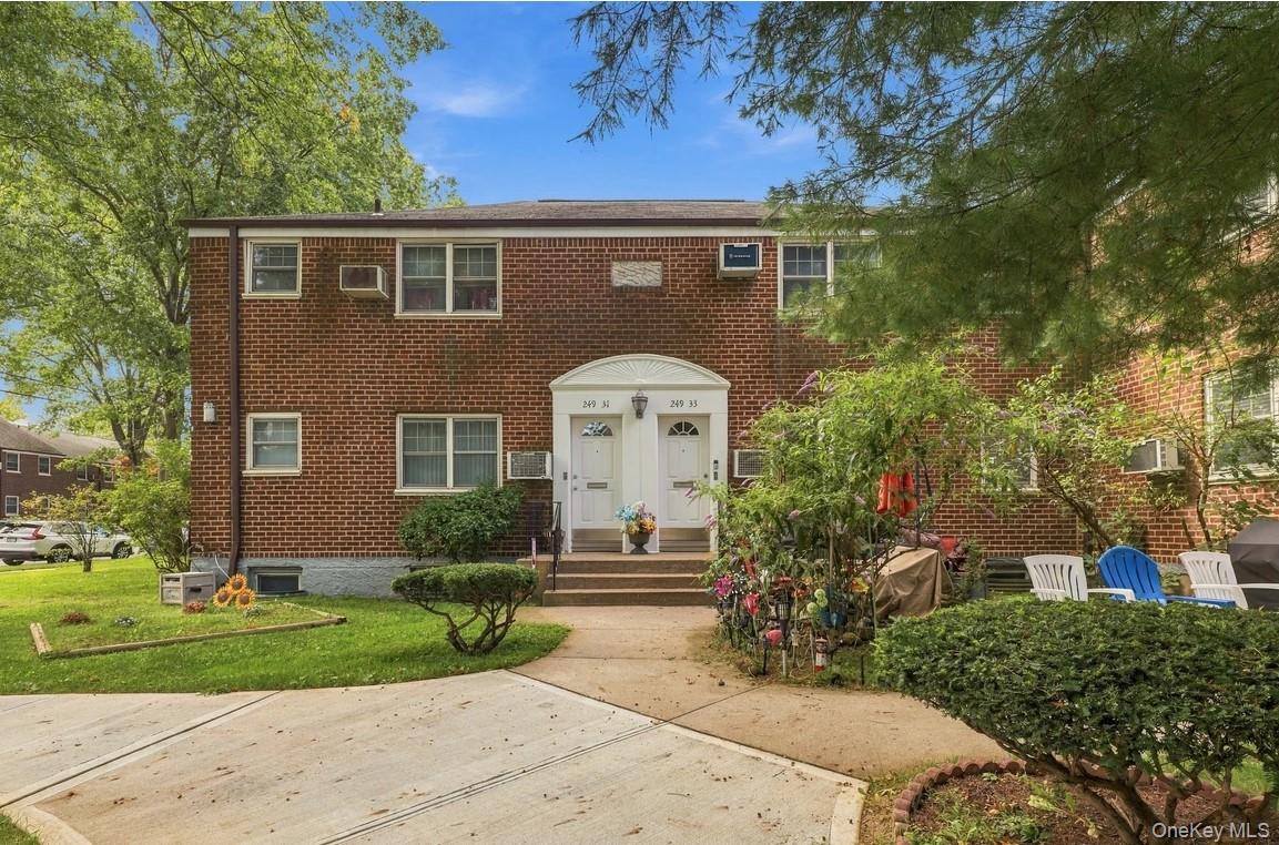 24933 60th Ave Unit Lower