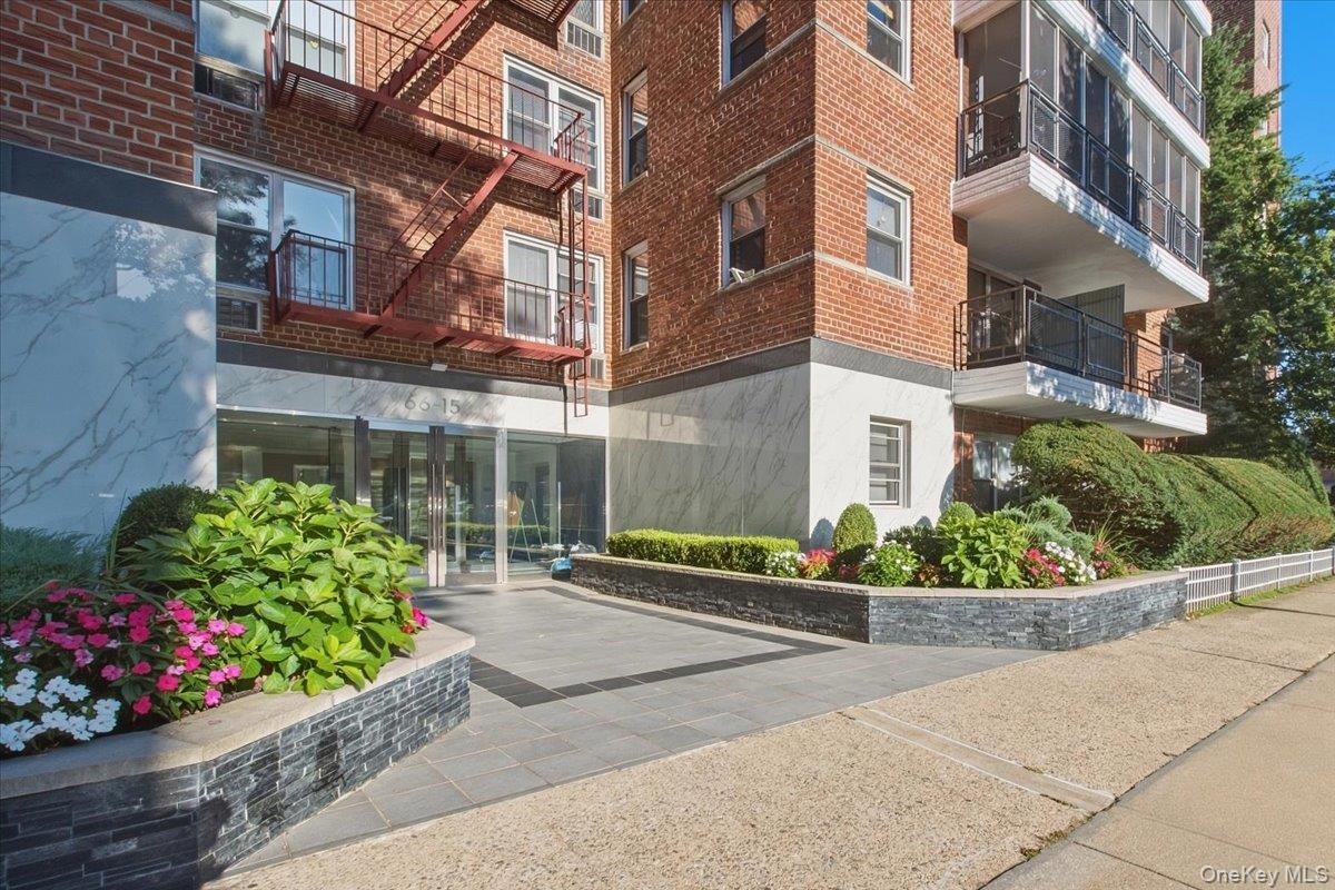 6615 Thornton Pl Unit 4G