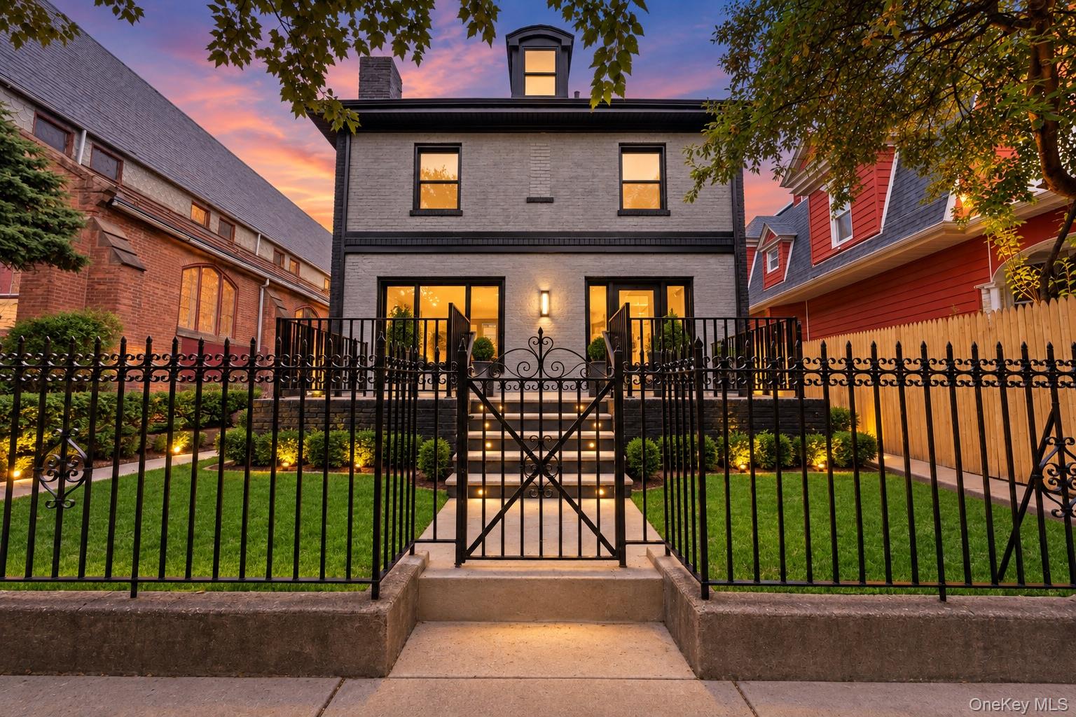 131 Arlington Ave