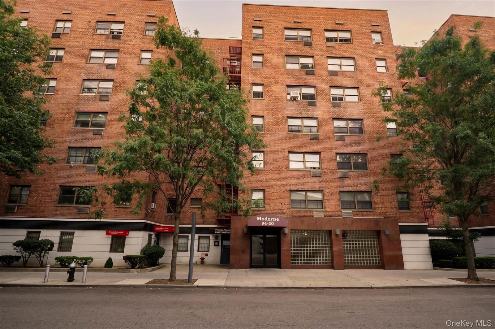 9430 58th Ave Unit 1E