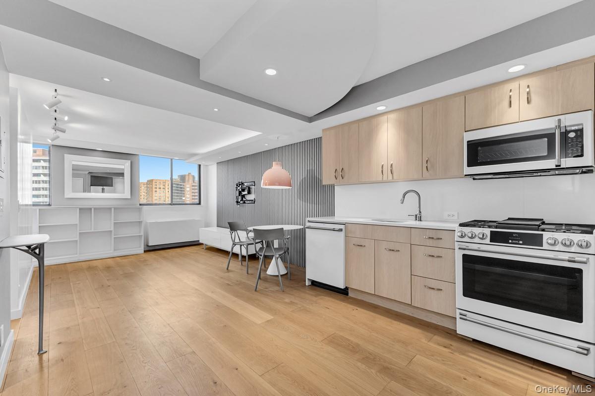 6254 97th Pl Unit 9M