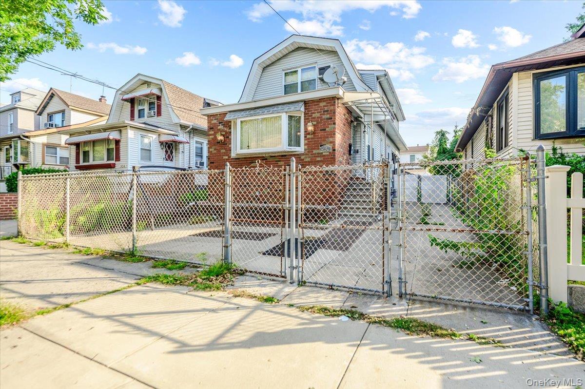 950 Edison Ave