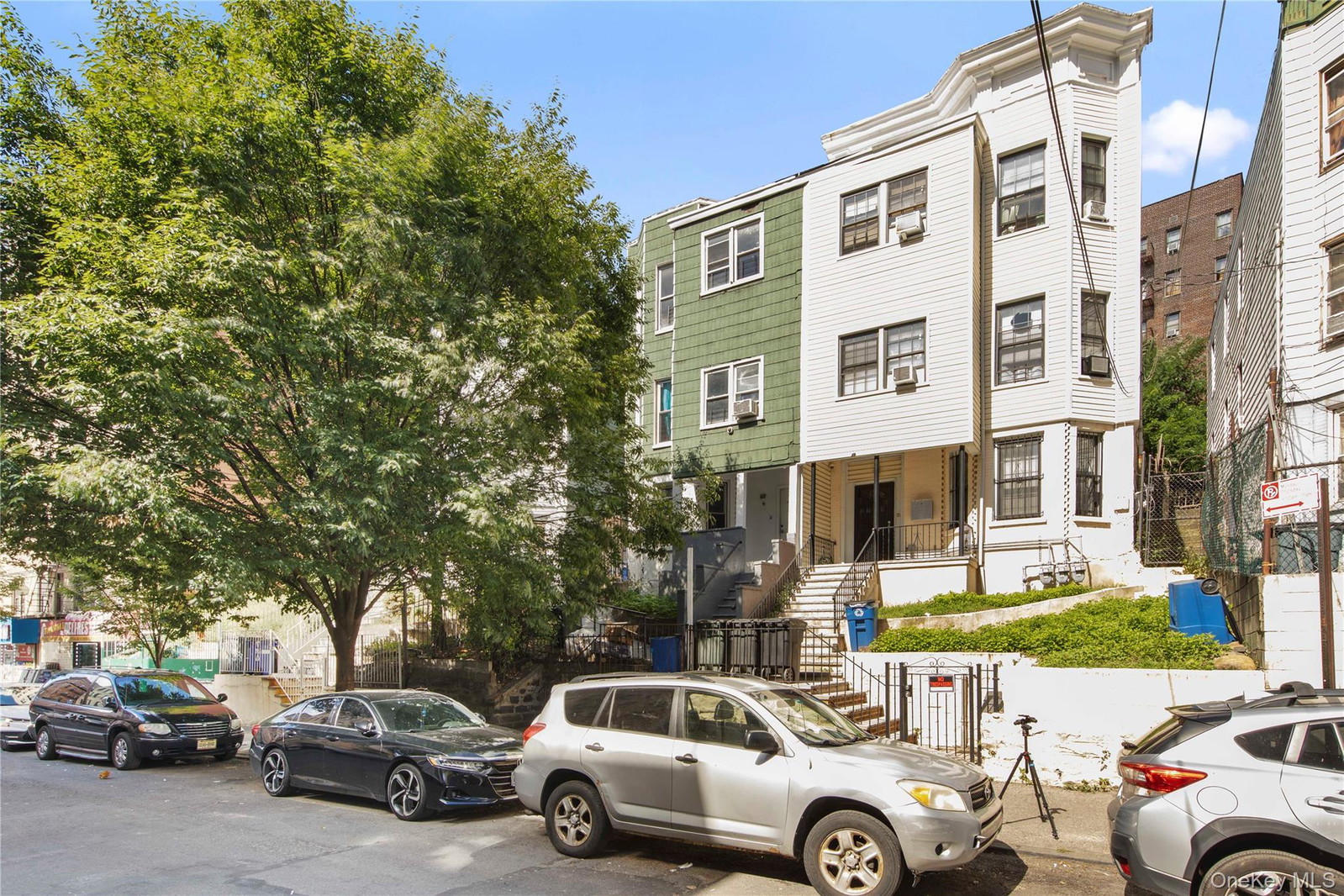 2707 Decatur Ave