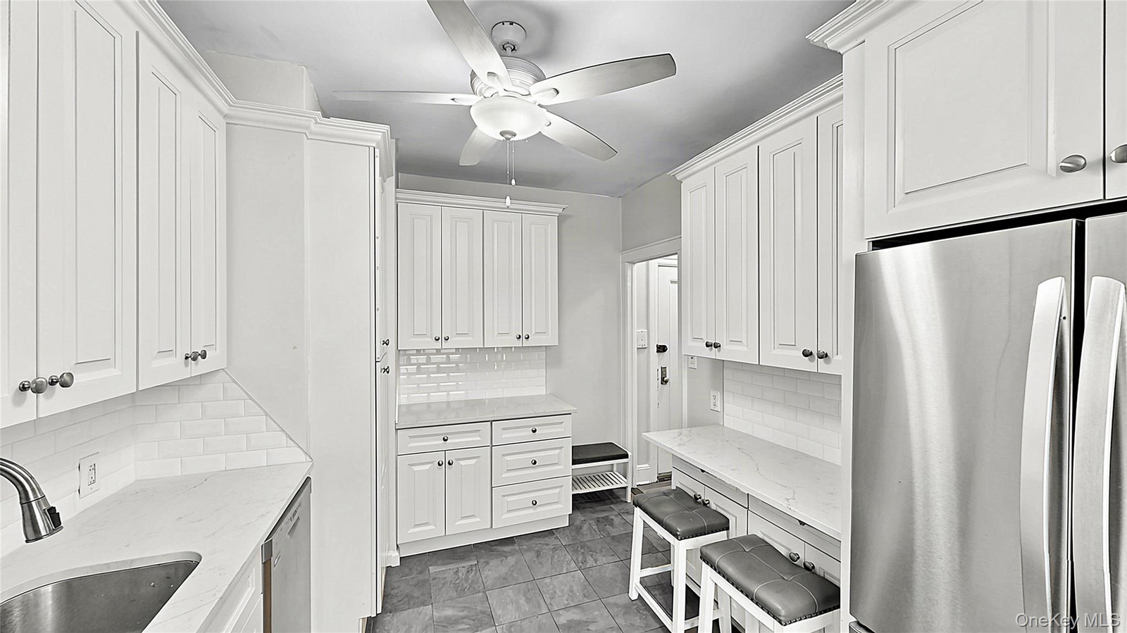 4514 43rd St Unit 1E