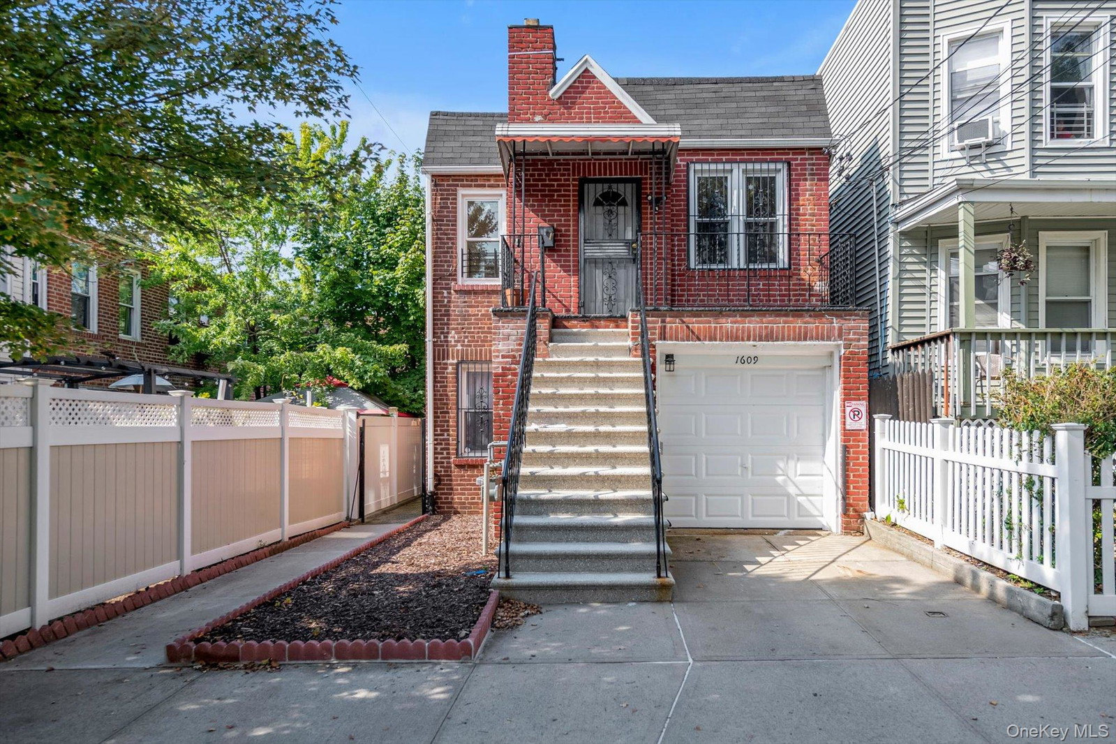 1609 Colden Ave