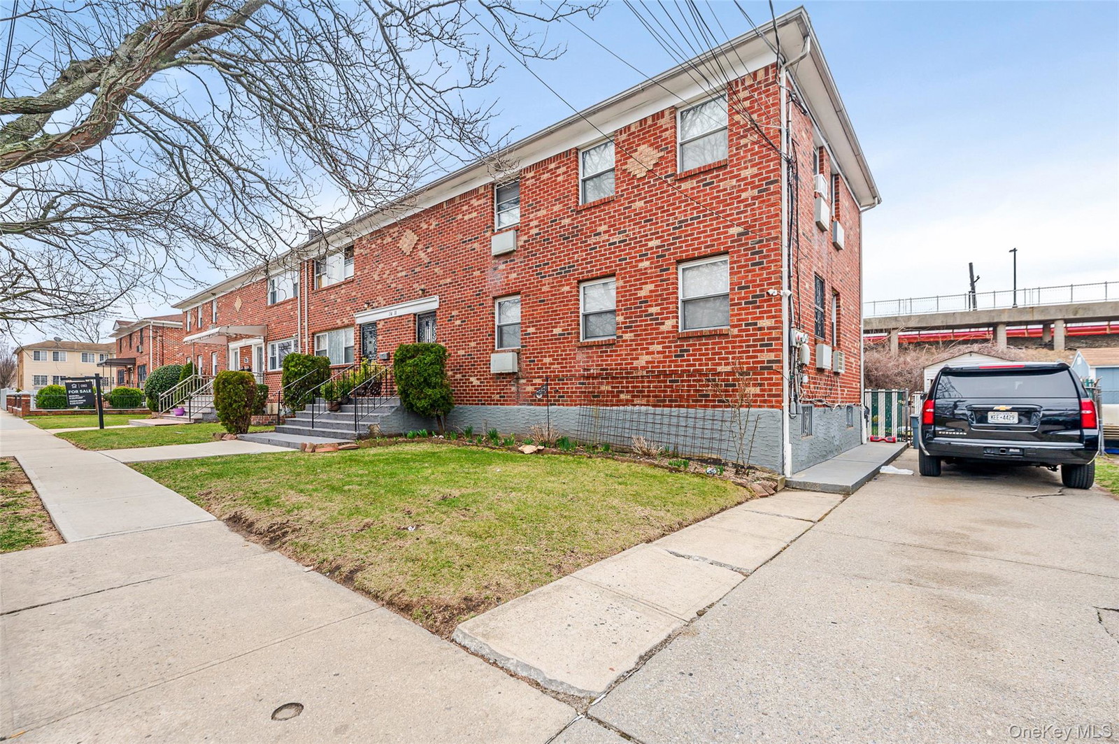 13410 Garrett St