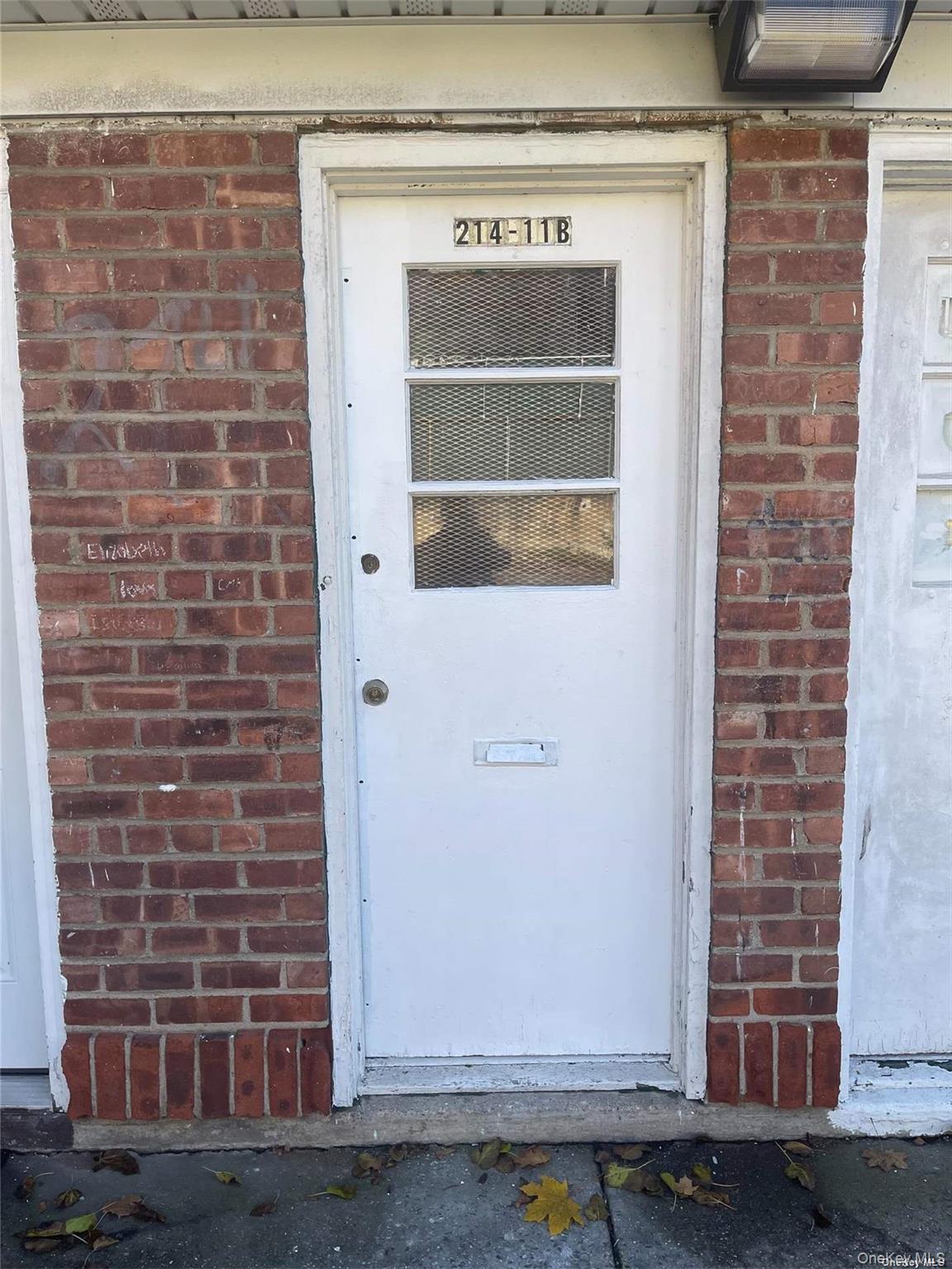 214-11B Hillside Ave Unit 2nd
