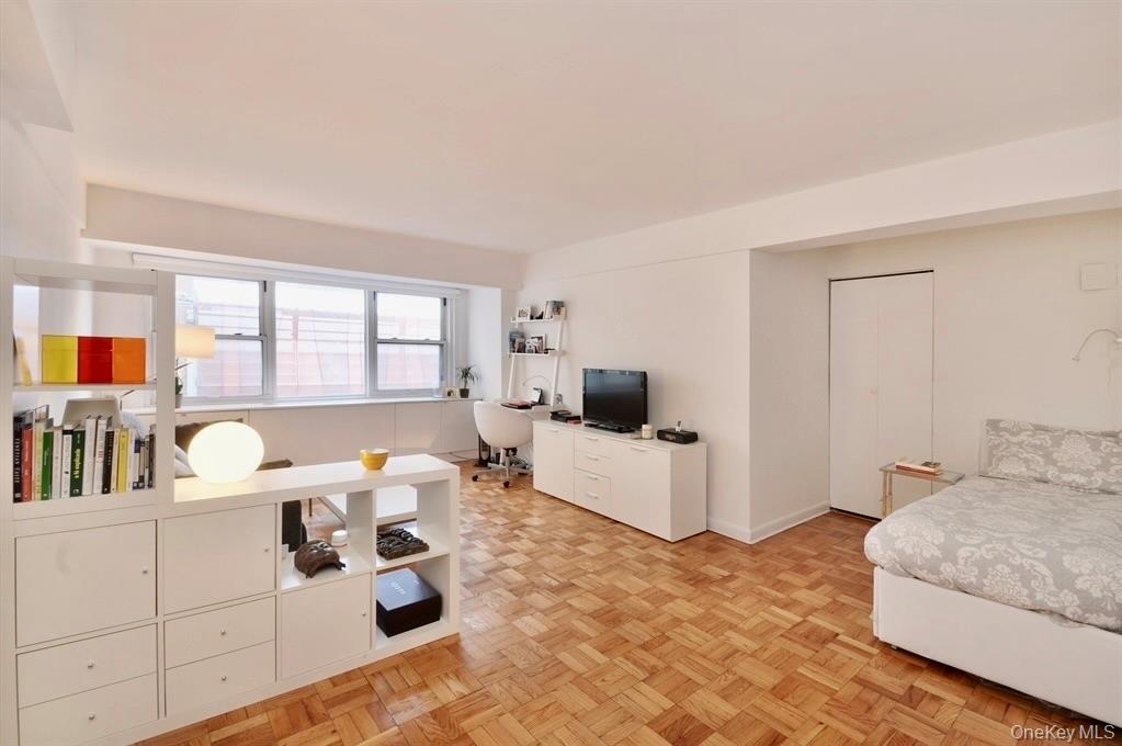 210 E 63rd Street Unit 11B