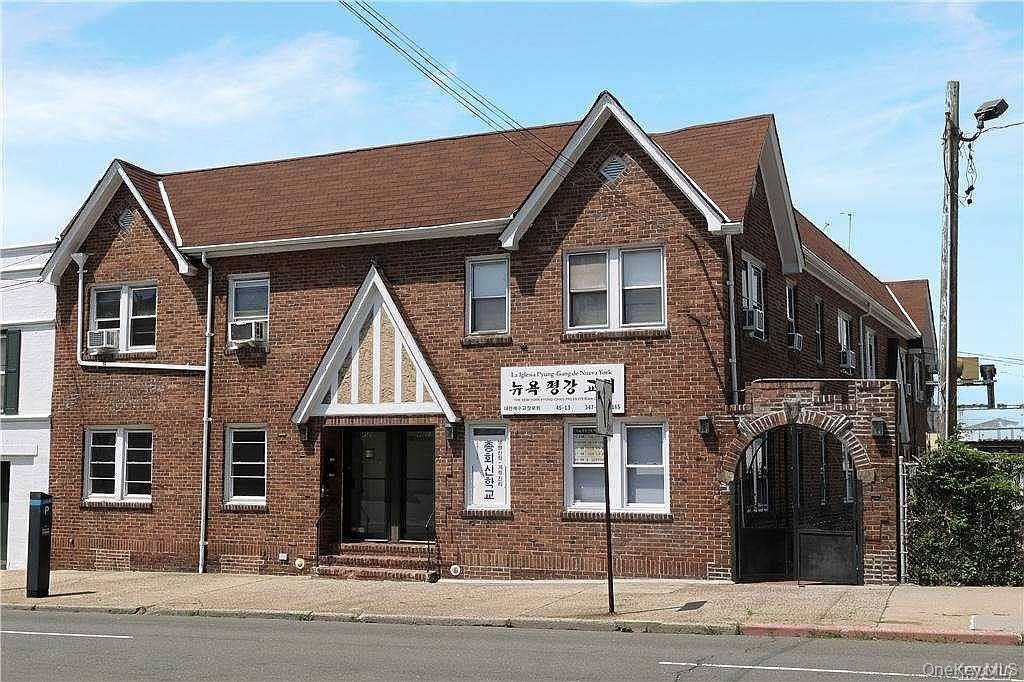45-11 Little Neck Parkway