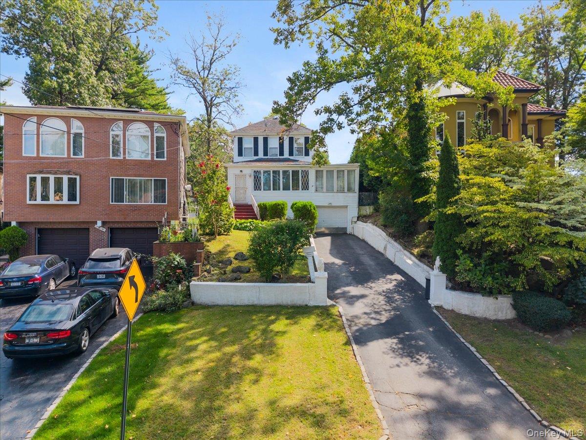 195-12 Mclaughlin Avenue