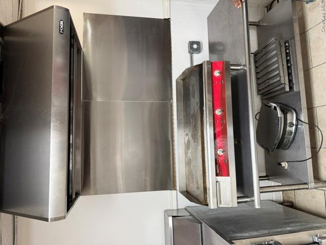 9049 Springfield Blvd Unit Level