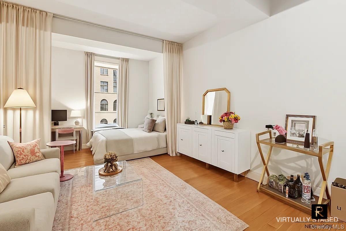 99 John Street Unit 712