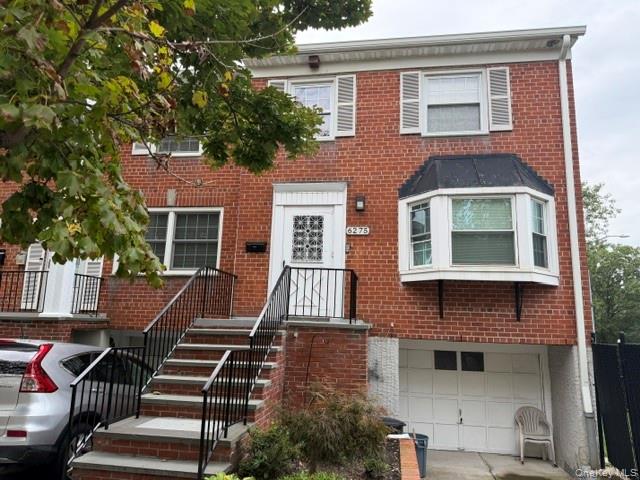 6275 Douglaston Pkwy Unit 11