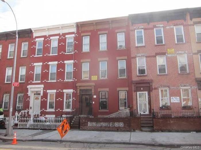 22 Cooper St