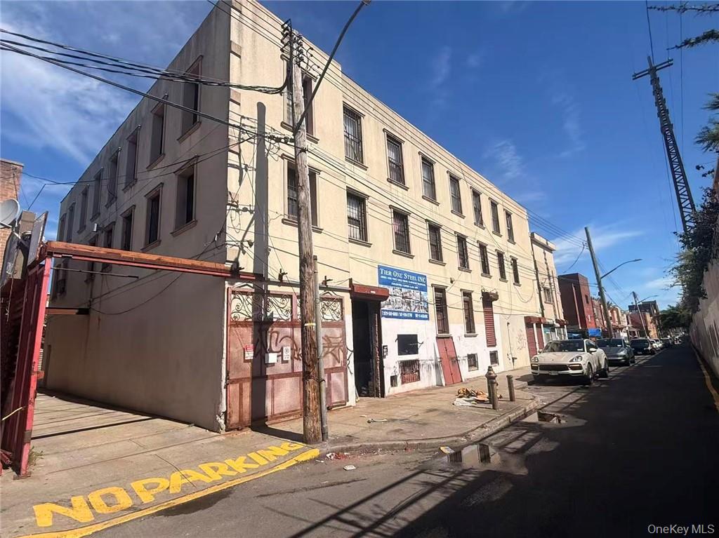 10209 44th Ave