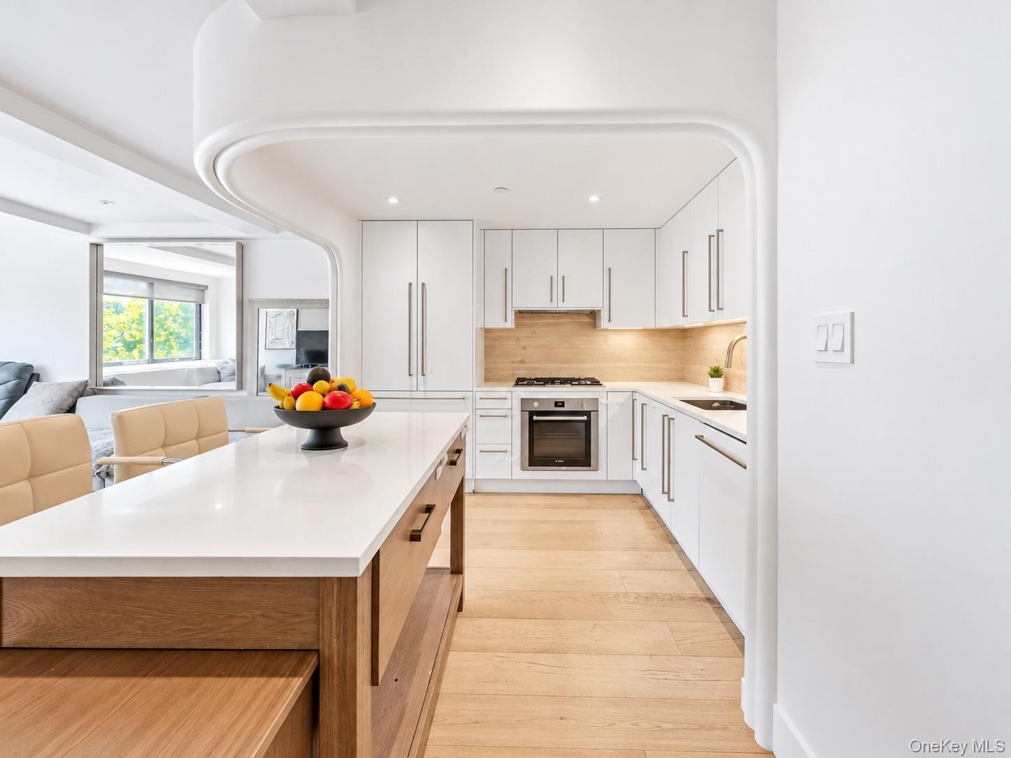 533 E 12th Street Unit 5B