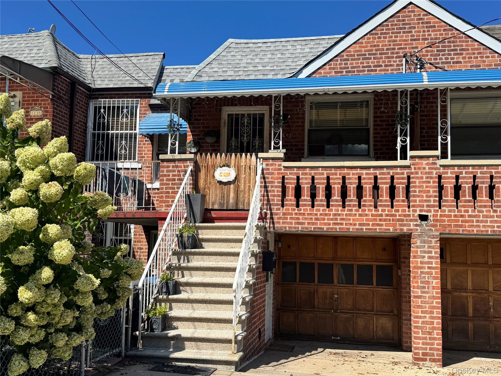 1137 Van Nest Ave