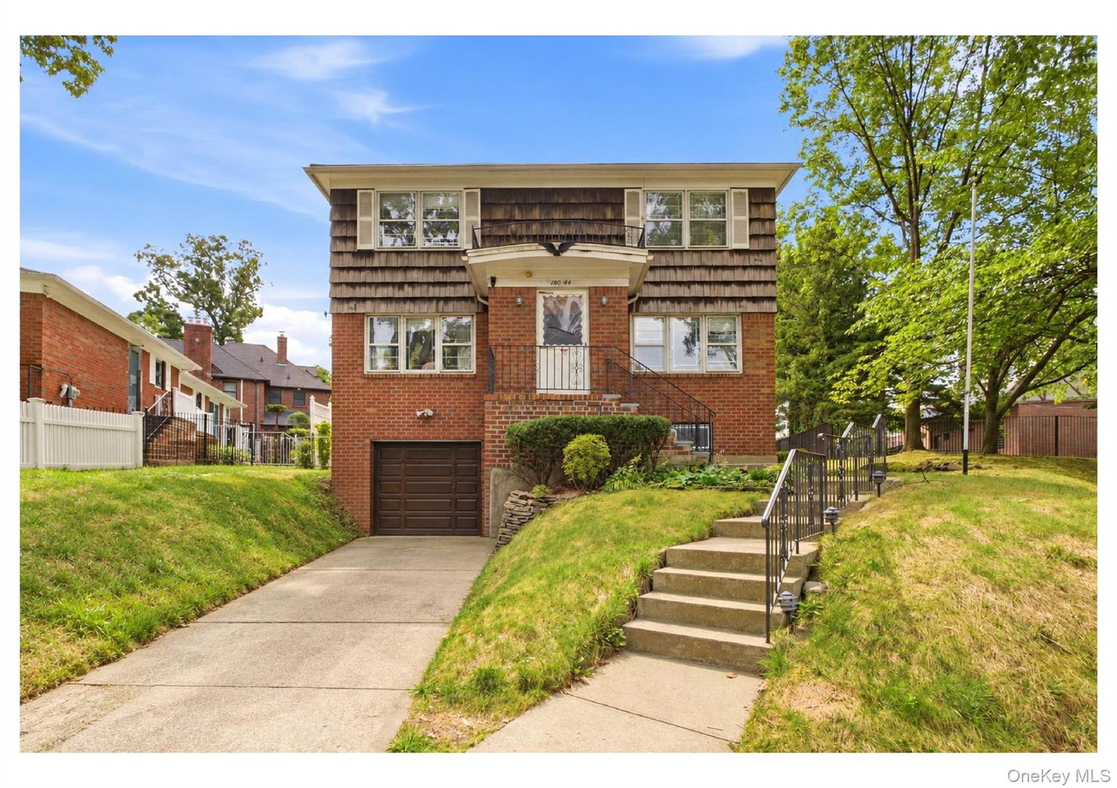 18044 Grand Central Pkwy