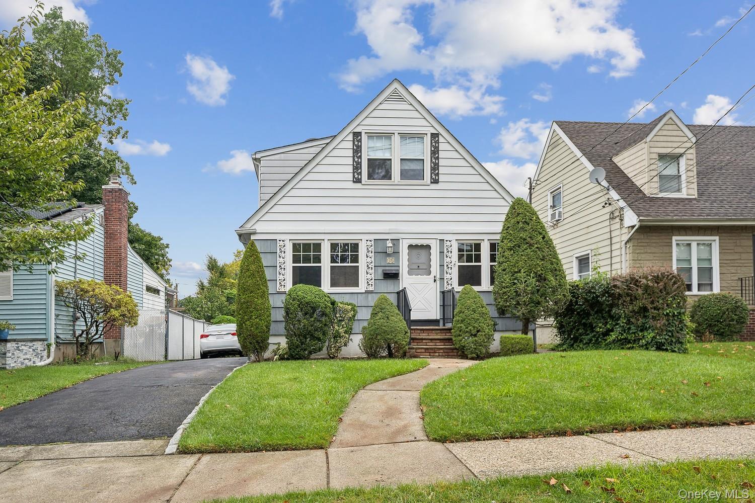 41 Margaretta Ct