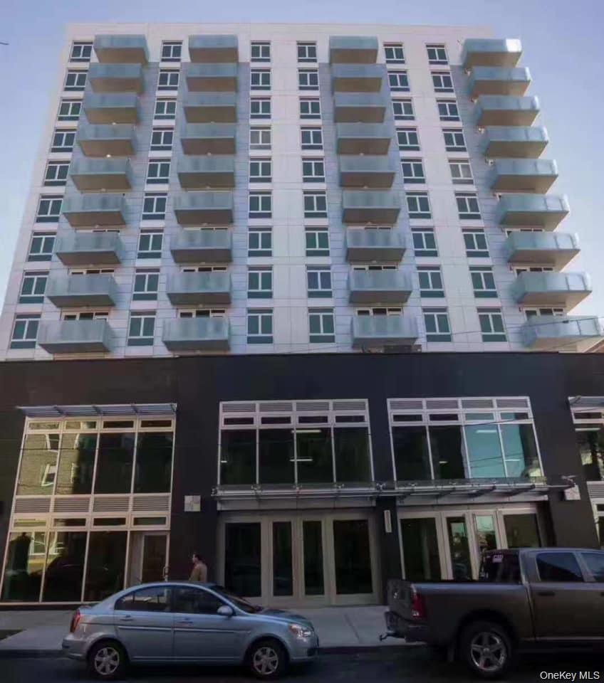 14238 37th Ave Unit 8B