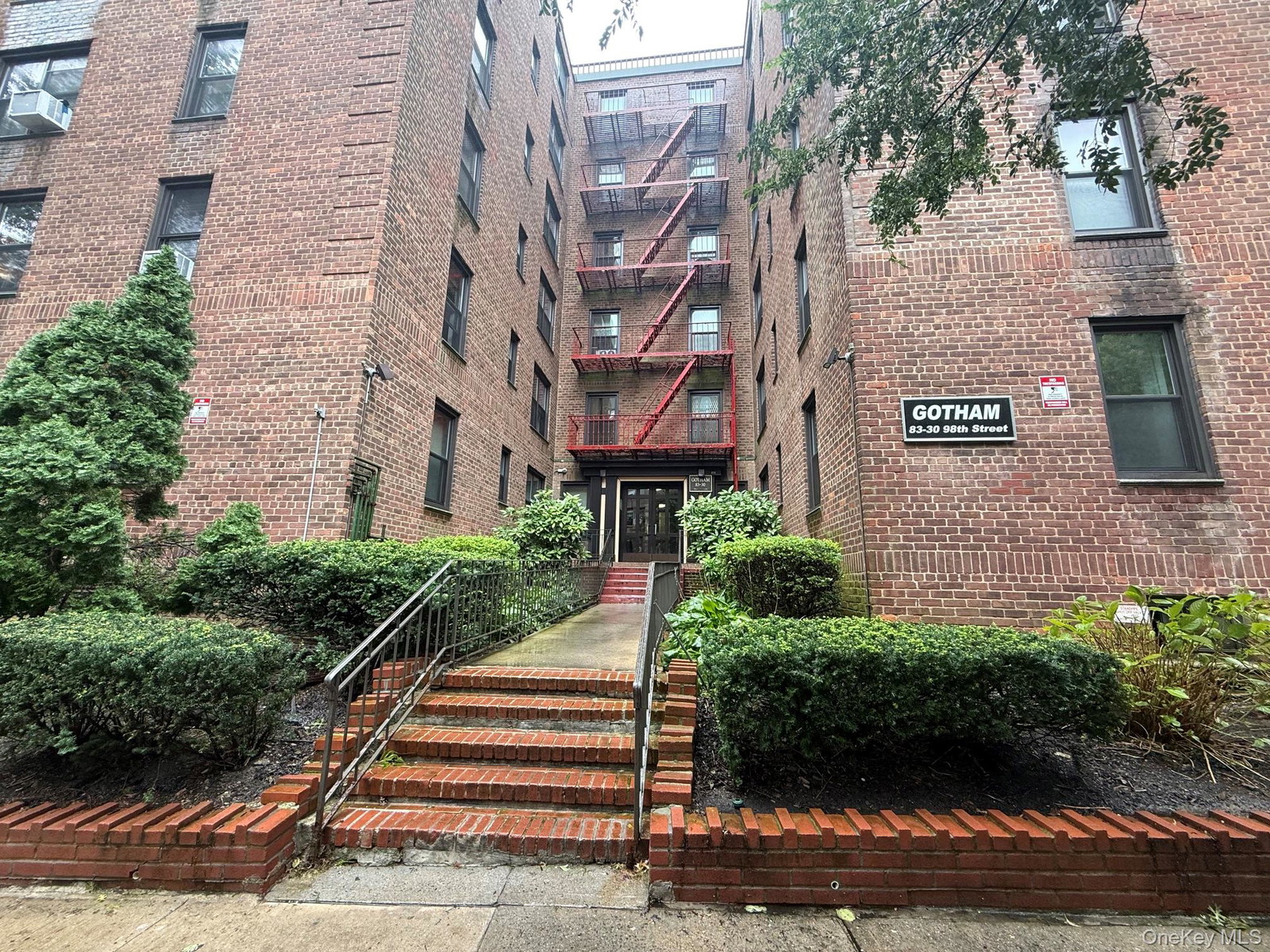 8330 98th St Unit 1A