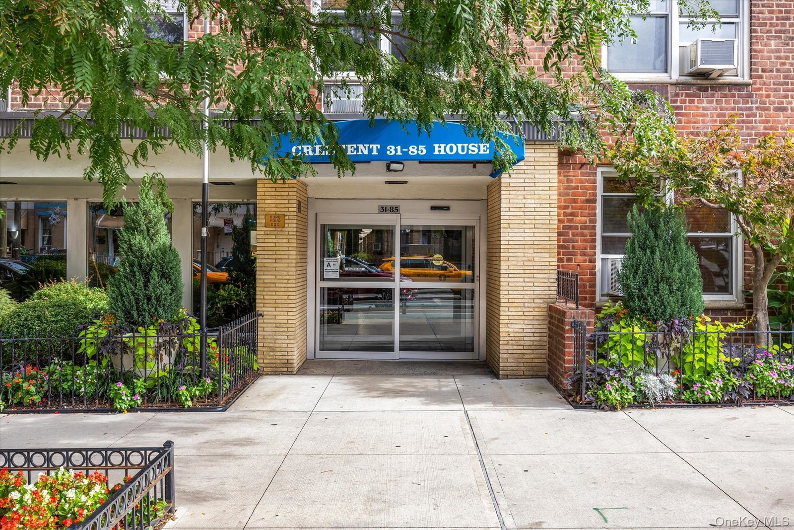 3185 Crescent St Unit 516
