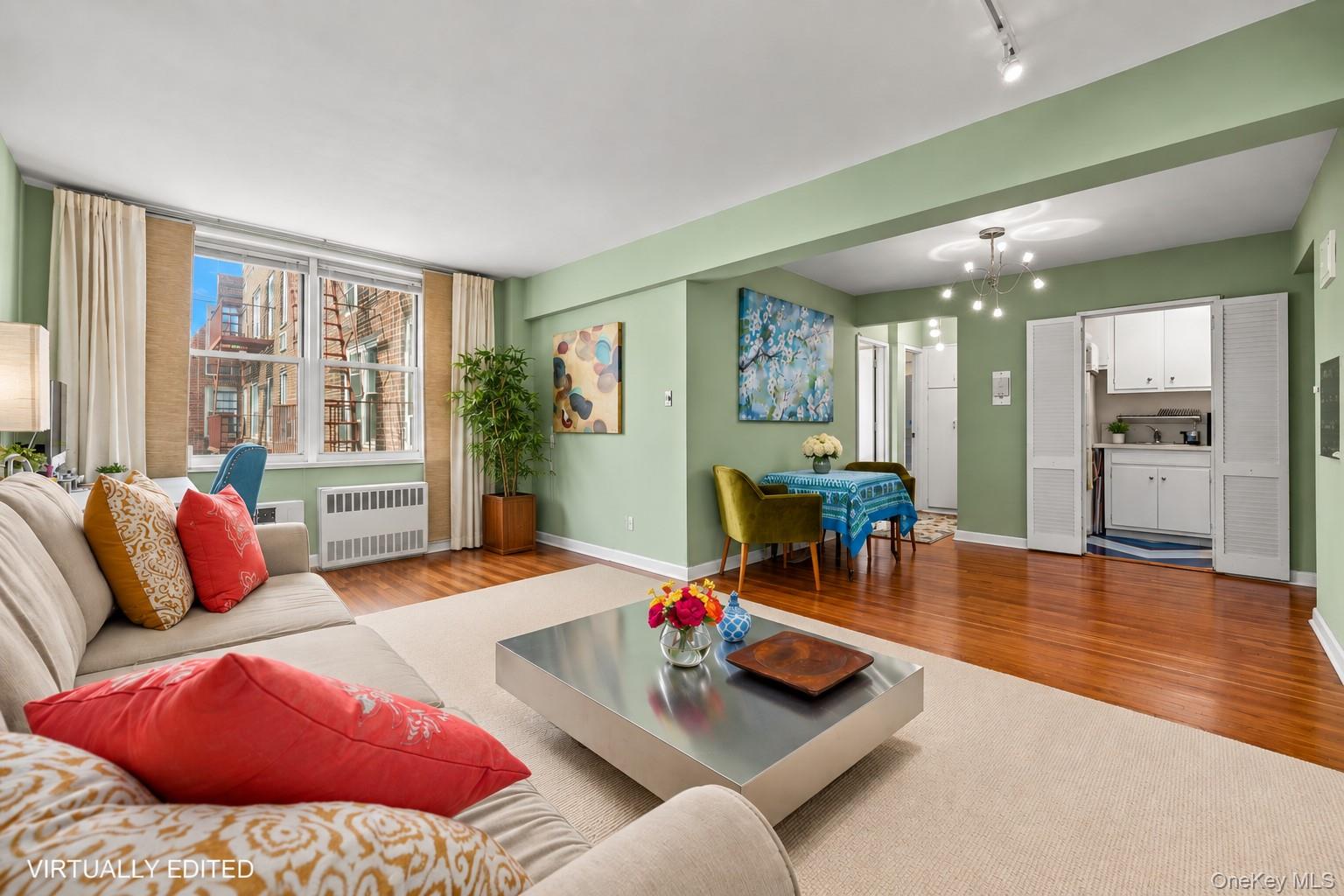 3185 Crescent St Unit 516