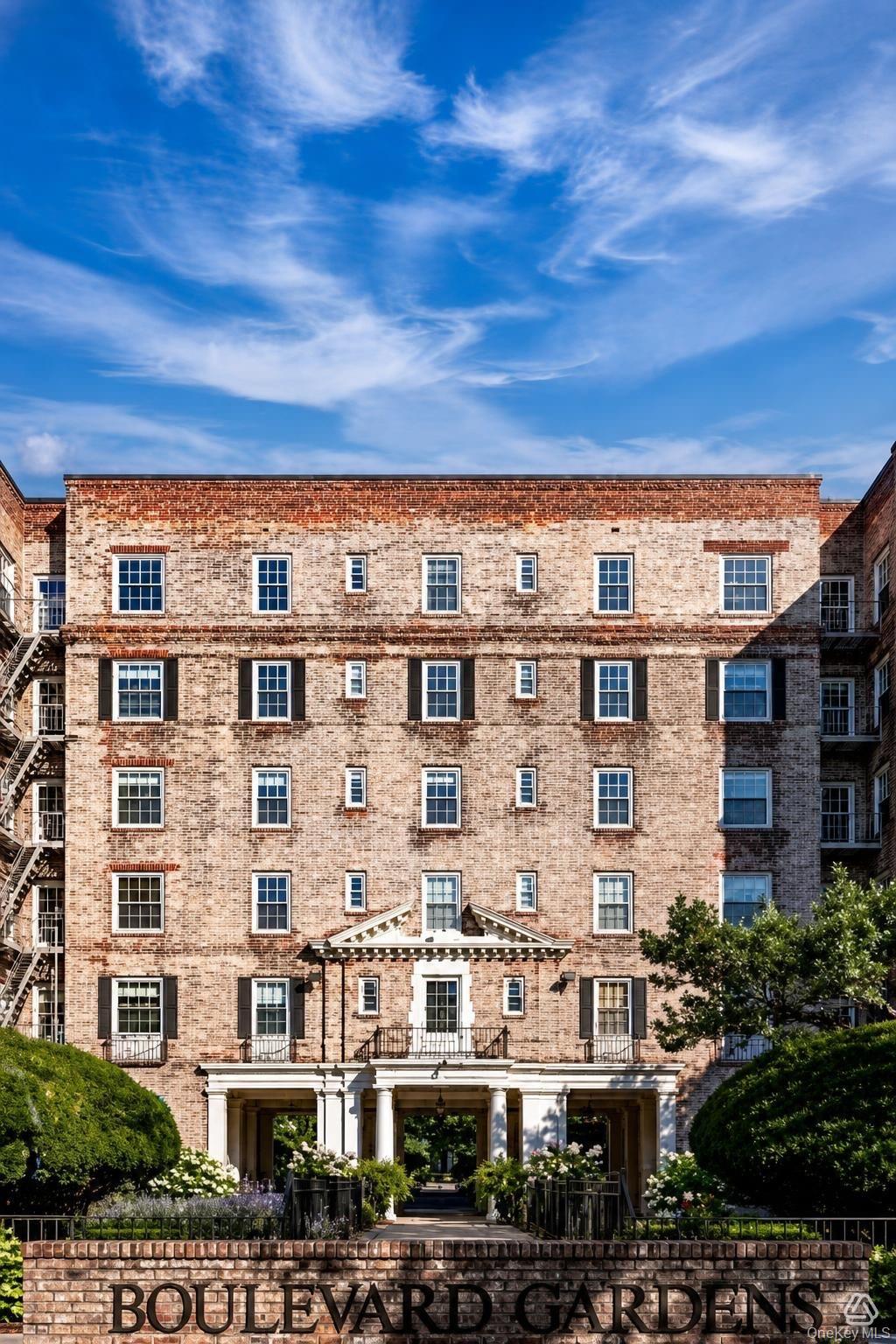 3015 Hobart St Unit 4H