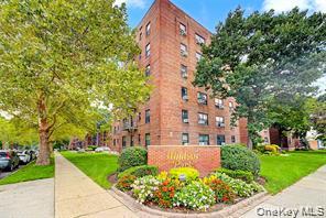 21302 73rd Ave Unit 4D