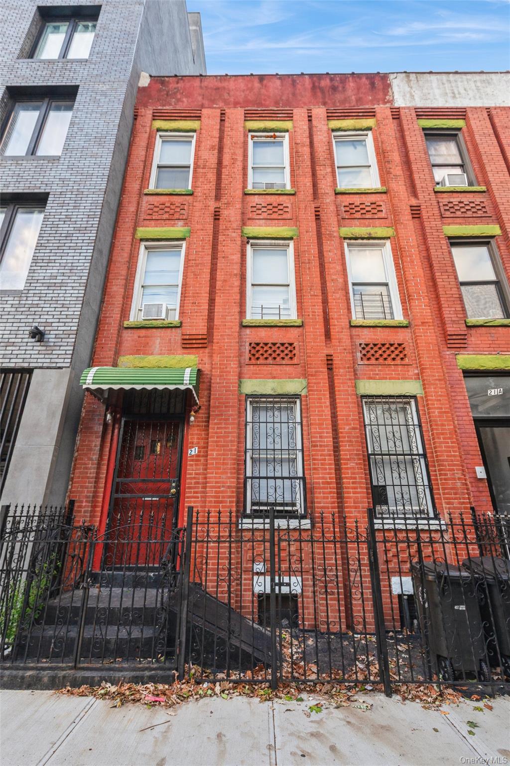 21 Somers St